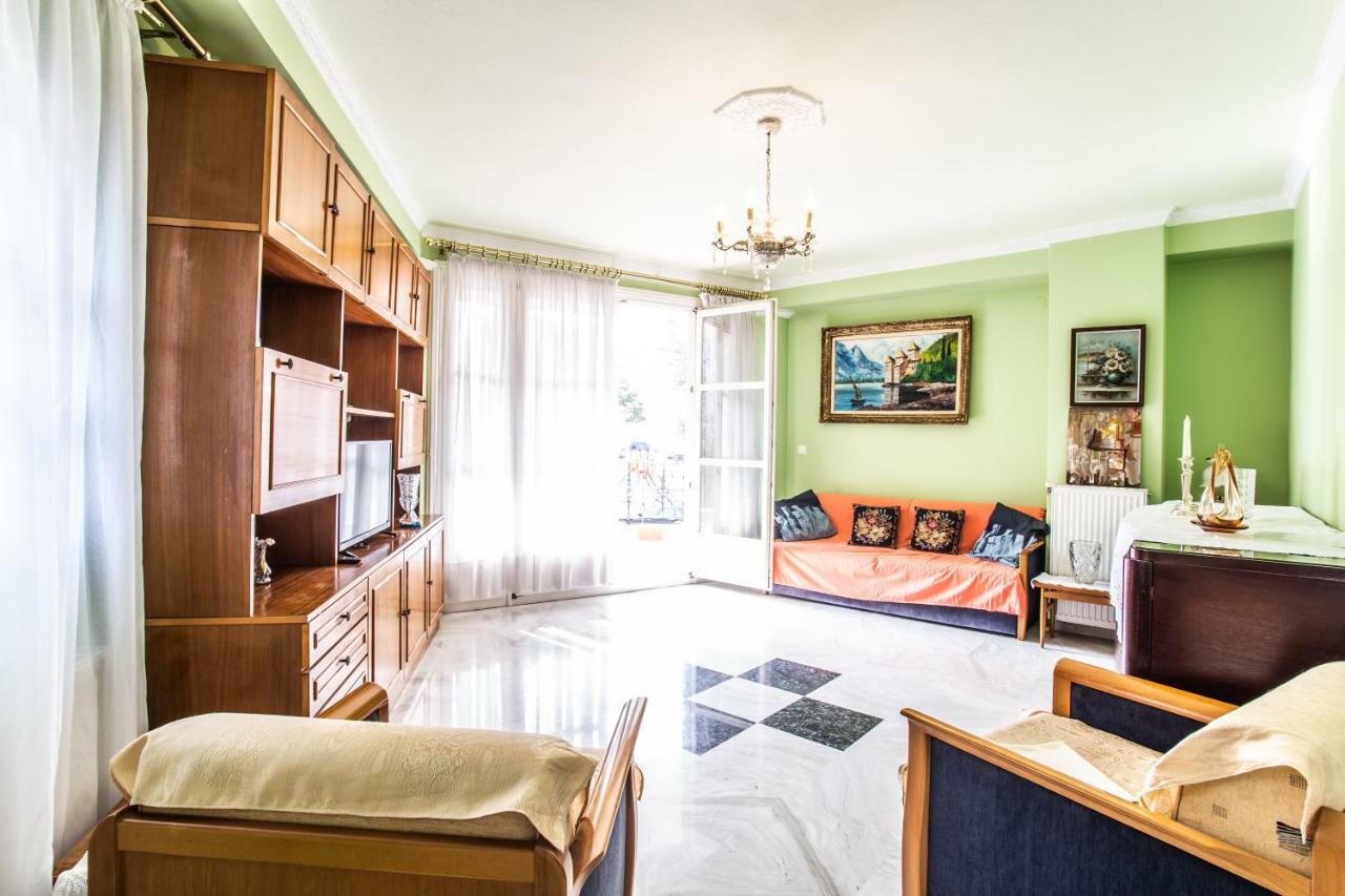 Apartment In Kalamaria Thessaloniki Exterior photo
