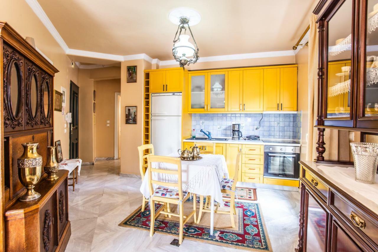 Apartment In Kalamaria Thessaloniki Exterior photo